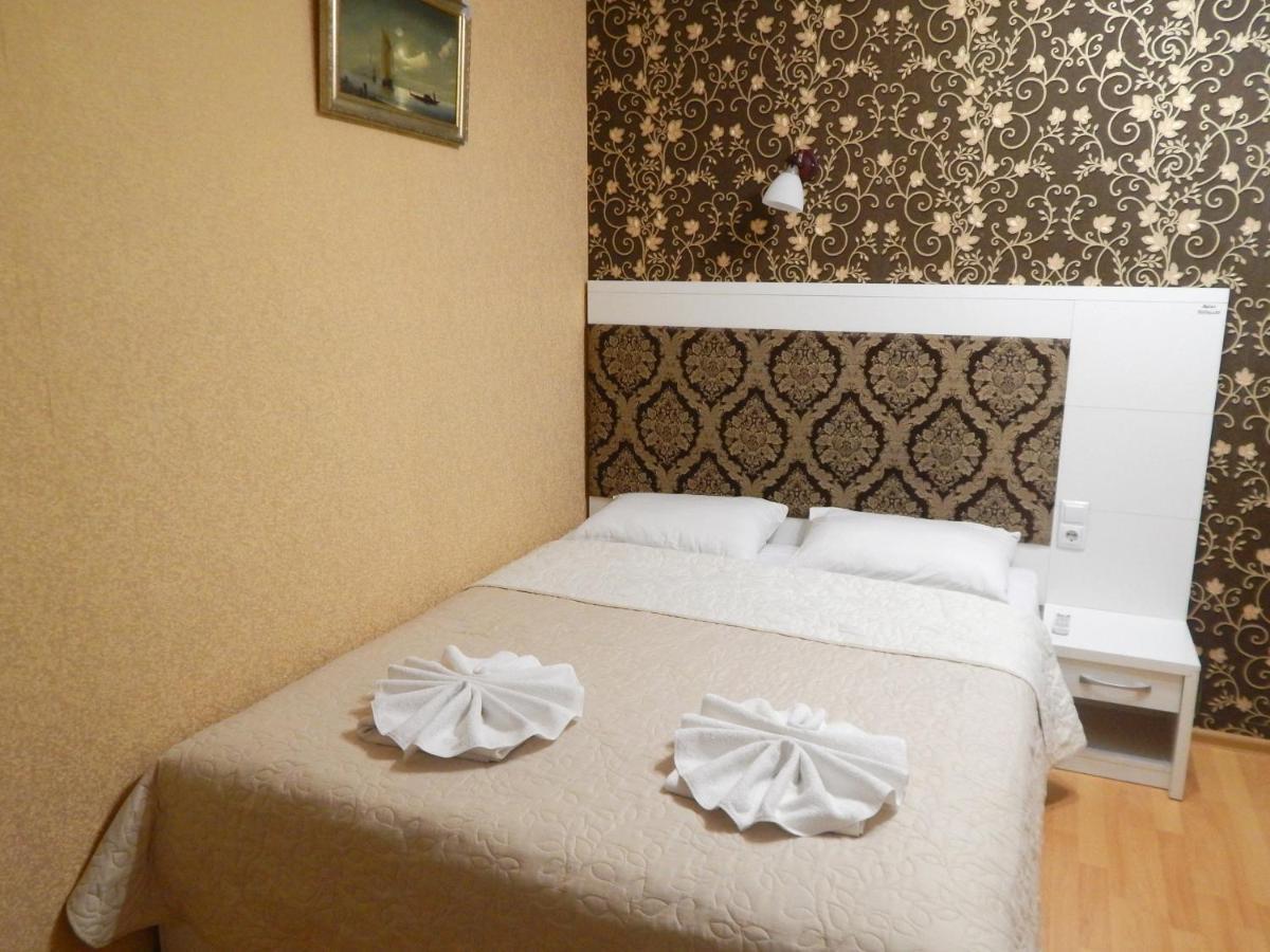 Guest House เคอร์ซอน ภายนอก รูปภาพ